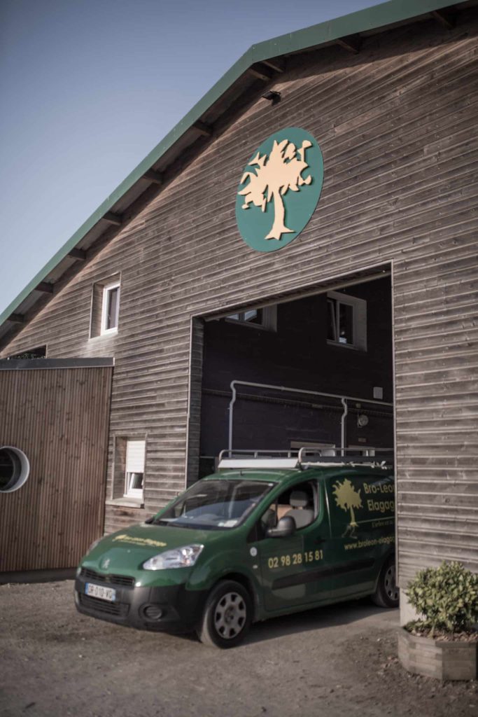 Etablissement de Bro Léon élagage à Bourg Blanc près de Brest en 2012