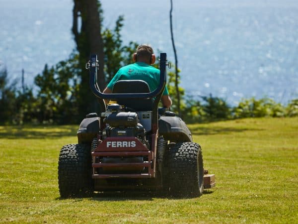 tondeuse ferris autoportée en tonte mulching