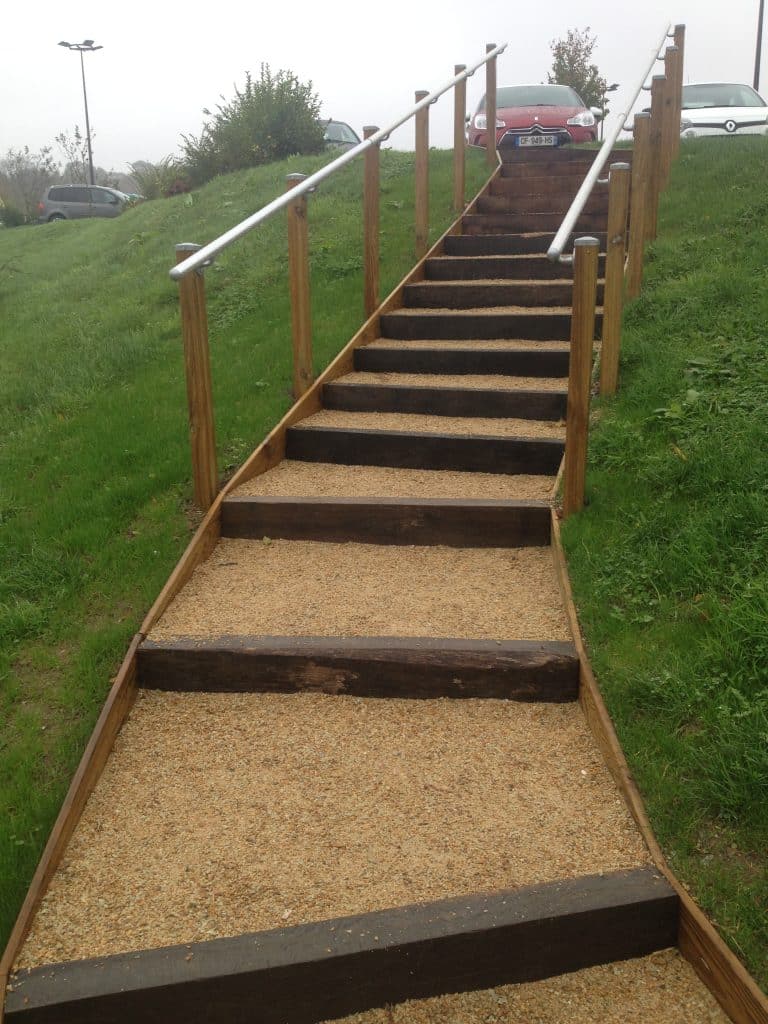 escalier en traverse paysagère et sable
