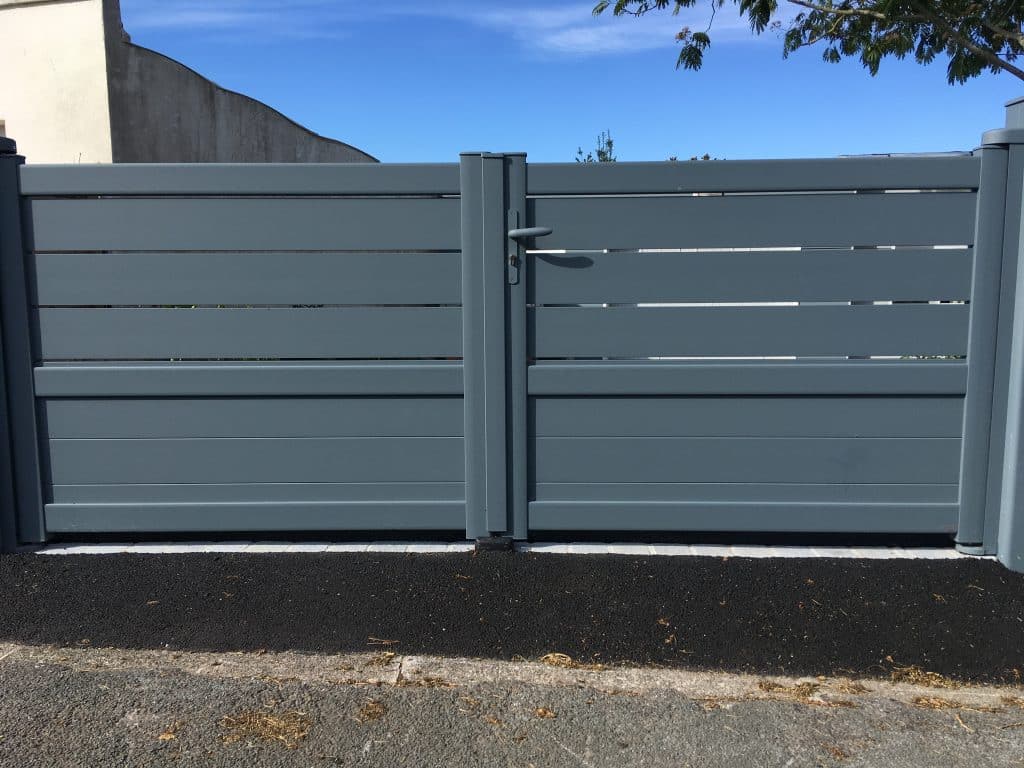 portail agalon kostum gris en aluminium