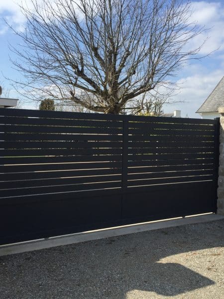 portail cadiou en aluminium noir