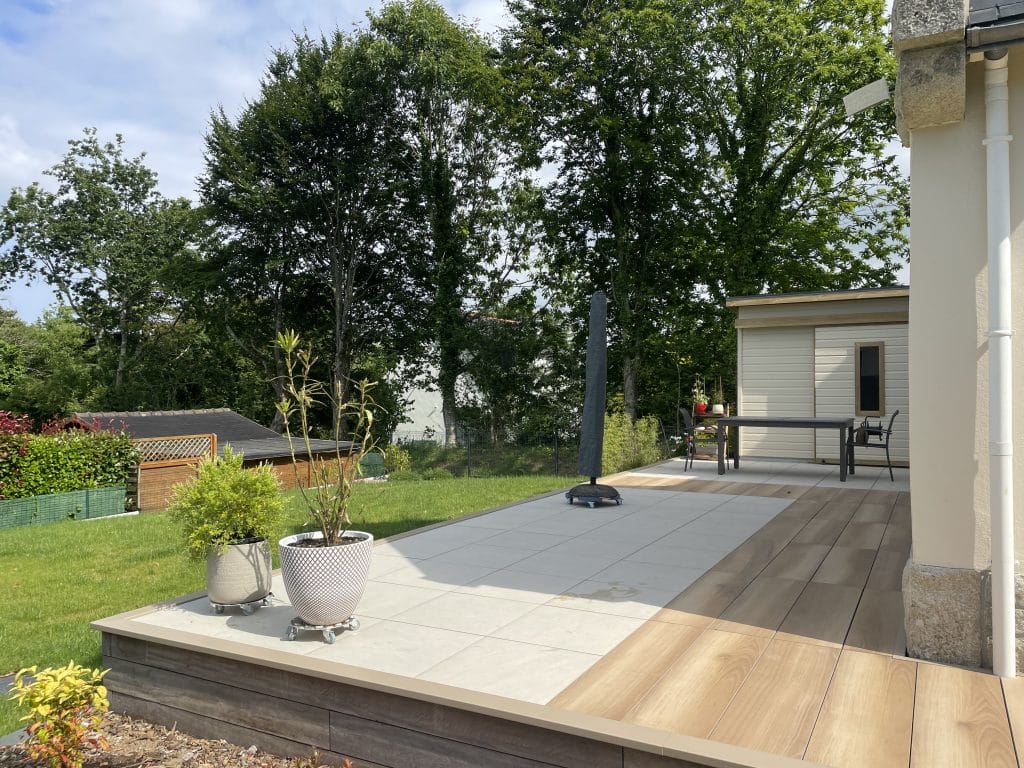 Terrasse avec deux matèriaux